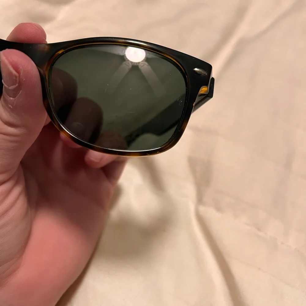 Ray-Ban Tortoise Shell sunglasses - Picture 10 of 14